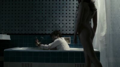 Teresa Palmer In 'Restraint' - Film nackt
