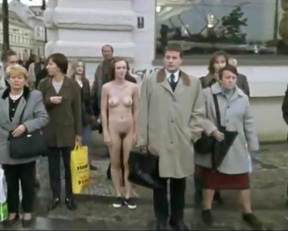 Great Public Nudity Scene From Czech Movie 'Národ Sobě' - Film nackt