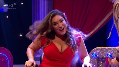 Kelly Brook In Celebrity Juice - Film nackt