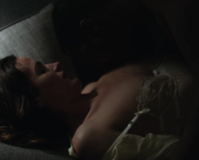 Elizabeth Reaser In Easy 02/02 - Film nackt