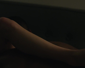 Elizabeth Reaser In Easy 02/02 - Film nackt