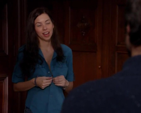 Laura Carswell In Perception - Film nackt