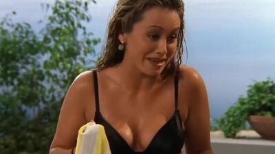 Christine Taylor Bikini Plot On Friends - Film nackt