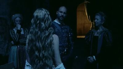Emily Blunt Topless In Henry VIII - Film nackt