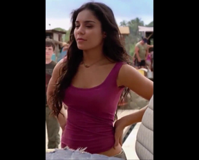 Vanessa Hudgens - Journey 2 - Film nackt