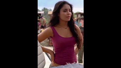 Vanessa Hudgens - Journey 2 - Film nackt