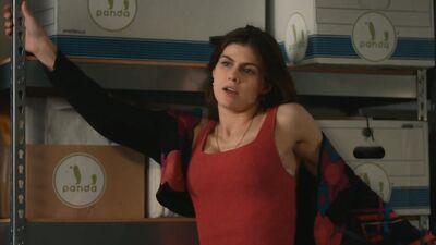 Alexandra Daddario naked - Can You Keep a Secret (2019)
