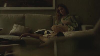 Paulina Davila,Teresa Ruiz, Solana Azulay - Aqui en la Tierra s01 (2018)