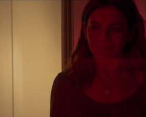 Dira Paes naked - Divino Amor (2019)