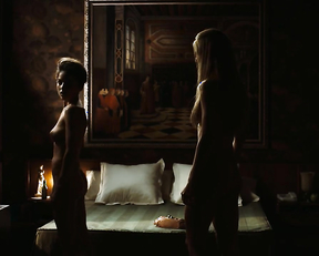 Elena Anaya, Natasha Yarovenko - Room in Rome (2010)