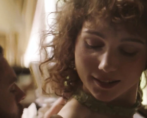 Sara Etienne sexy - When the fever comes (2019)