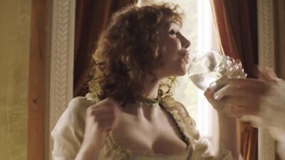 Sara Etienne sexy - When the fever comes (2019)