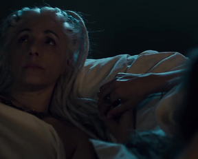 Lucrezia Guidone, Manuela Mandracchia - Luna Nera s01e02 (2020)