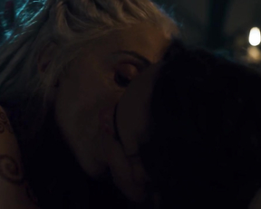 Lucrezia Guidone, Manuela Mandracchia - Luna Nera s01e02 (2020)