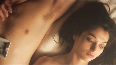 Louise Ribiere nude - TU T'APPELLES COMMENT  (2020)