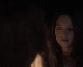 Devrim Lingnau naked - Carmilla (2019)