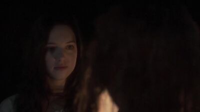Devrim Lingnau naked - Carmilla (2019)