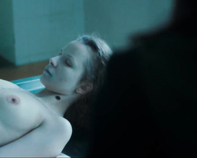 Ekaterina Olkina, Aleksandra Zhivova, Yana Kraynova, Anna Taratorkina,Viktoriya Klinkova - Gadalka s01e01e02e03e06e07e13 (2019)