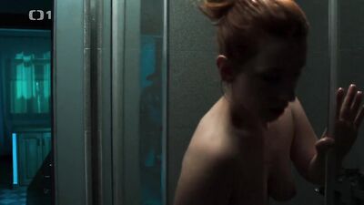 Anna Fixova nude - Vysoka hra s01e02 (2020)