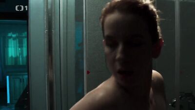 Anna Fixova nude - Vysoka hra s01e02 (2020)