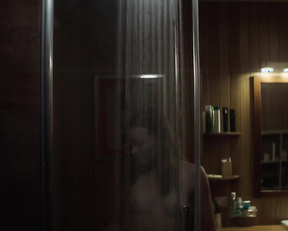 Josefin Asplund topless - Sanctuary s01e03e06 (2019)