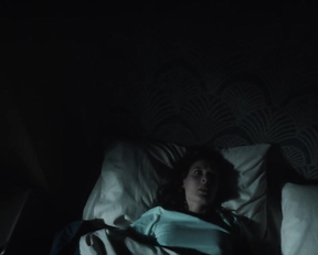 Josefin Asplund topless - Sanctuary s01e03e06 (2019)