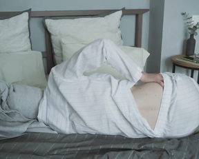 Jordan Frye topless - Blink (2019)