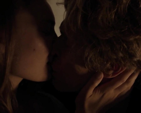 Cristina Chiriac, Sofia Rania, Dharma Mangia Woods and Alessandra Scarci - Tommaso (2019) HD 1080p