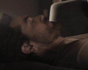 Trix Vivier nude - Trackers s01e05 (2019)