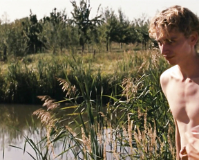 Anna Fitoussi nude - Freischwimmer (2019)