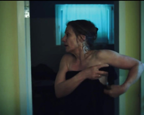 Elisabeth Niederer nude - Wir Eltern (2019)