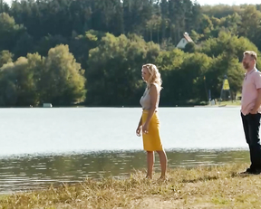 Petra Hrebickova, Denisa Nesvacilova - Pres prsty (2019)