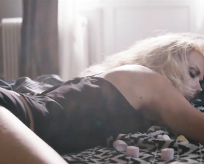 Petra Hrebickova, Denisa Nesvacilova - Pres prsty (2019)