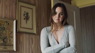 Liana Liberato naked - The Beach House (2019)