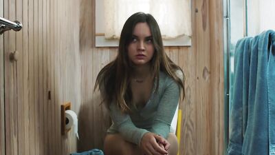 Liana Liberato naked - The Beach House (2019)