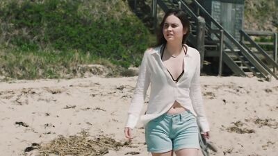 Liana Liberato naked - The Beach House (2019)
