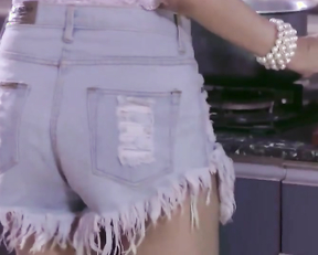 Sejal Shah, Gehana Vasisth - 1+1 (2019)