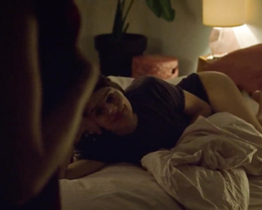 Kacey Rohl, Amber Anderson - White Lie (2019)