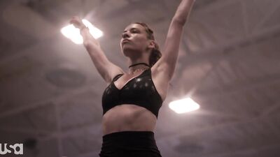 Willa Fitzgerald, Marlo Kelly, Herizen F. Guardiola - Dare Me s01e03 (2019)
