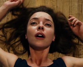 Vera Panfilova nude - Pro Veru s01e01 (2020)