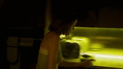 Emma Greenwell, Catherine Steadman - The Rook s01e03 (2019)