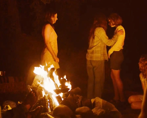 Hannah Murray, Dayle McLeod, Kayli Carter, Marianne Rendon, Julia Schlaepfer - Charlie Says (2018)