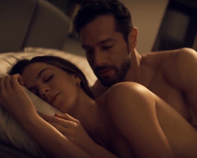 Tory Trowbridge naked - Tiny Pretty Things s01e02e04 (2020)