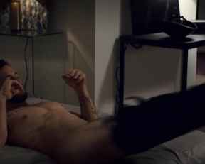 Tory Trowbridge naked - Tiny Pretty Things s01e02e04 (2020)