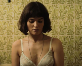 Violetta Zironi naked - Rose Island (2020)