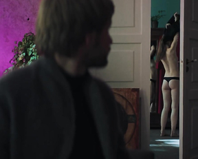 Marina Vasileva naked - Pobochnyi effekt (2020)