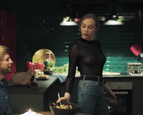 Marina Vasileva naked - Pobochnyi effekt (2020)