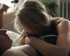 Amy Hargreaves, Olivia Luccardi, Comfort Clinton - Paint (2020)