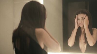 Emily Ratajkowski naked - Lying and Stealing (2019)