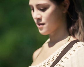 Joan Loluo nude - Clearwater (2020)